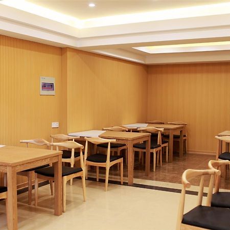 Greentree Inn Zhengzhou Xinzheng City Longhu Town Xiangyun Road Express Hotel Buitenkant foto