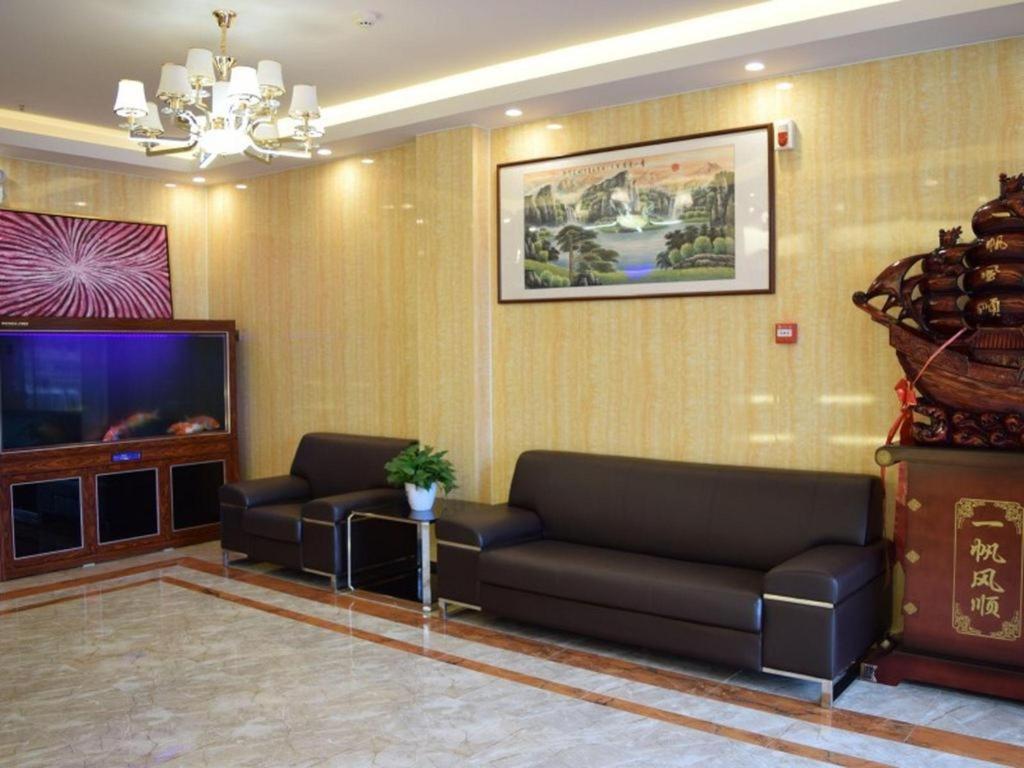 Greentree Inn Zhengzhou Xinzheng City Longhu Town Xiangyun Road Express Hotel Buitenkant foto