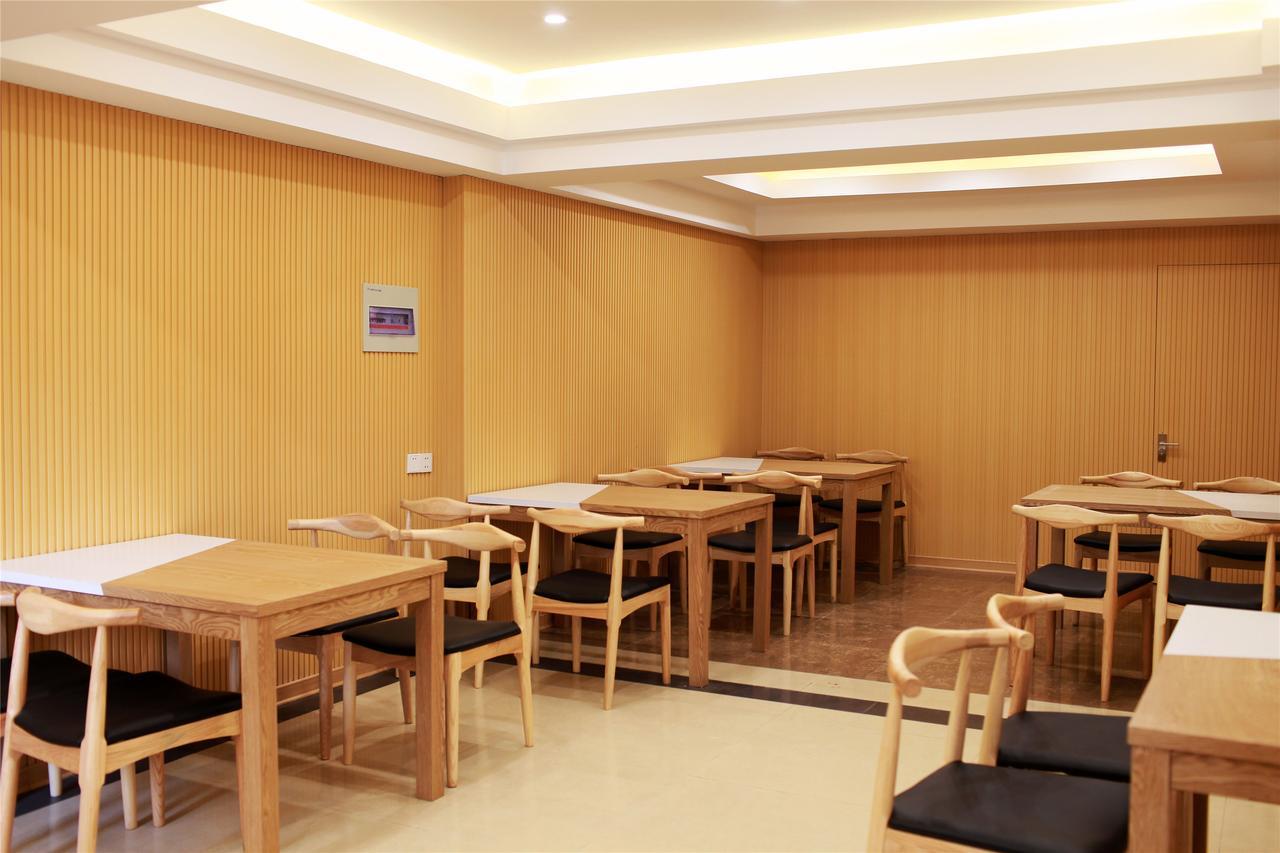 Greentree Inn Zhengzhou Xinzheng City Longhu Town Xiangyun Road Express Hotel Buitenkant foto
