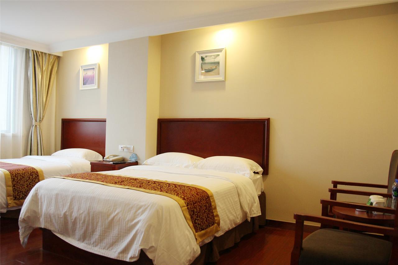 Greentree Inn Zhengzhou Xinzheng City Longhu Town Xiangyun Road Express Hotel Buitenkant foto