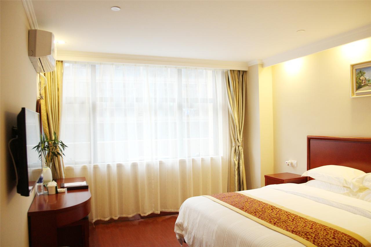 Greentree Inn Zhengzhou Xinzheng City Longhu Town Xiangyun Road Express Hotel Buitenkant foto